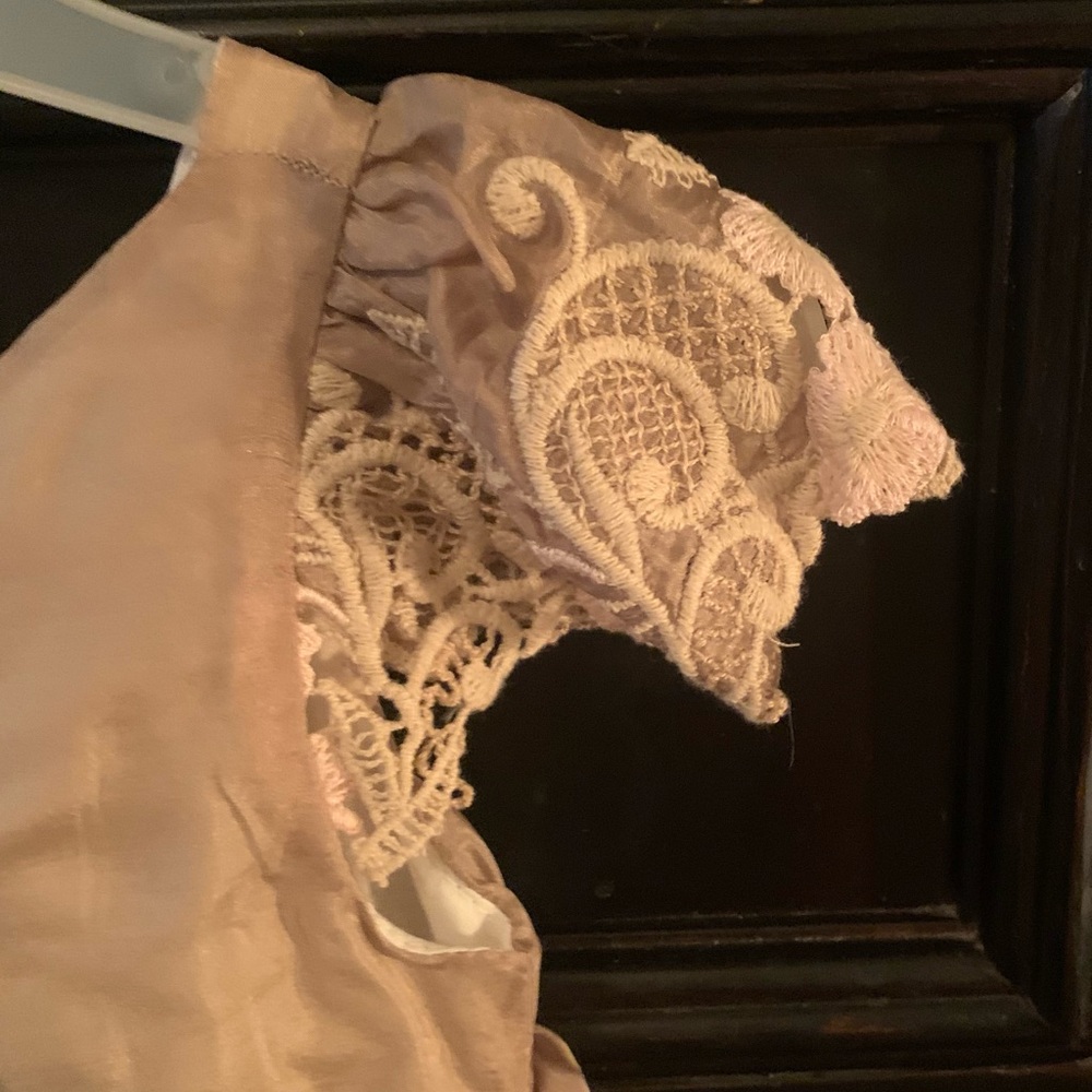 La Perla Kids Silk Dress with asymmetrical Lace Details - Picture 6 of 6